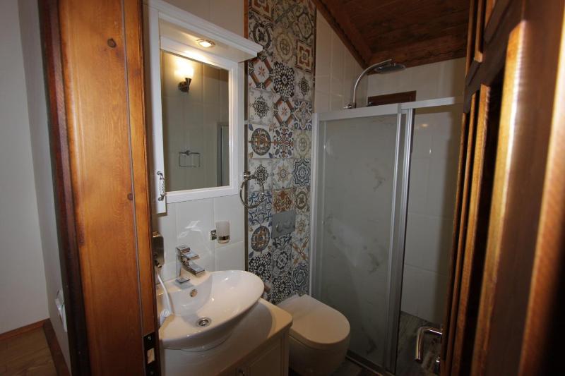 Standard Triple Room image 4