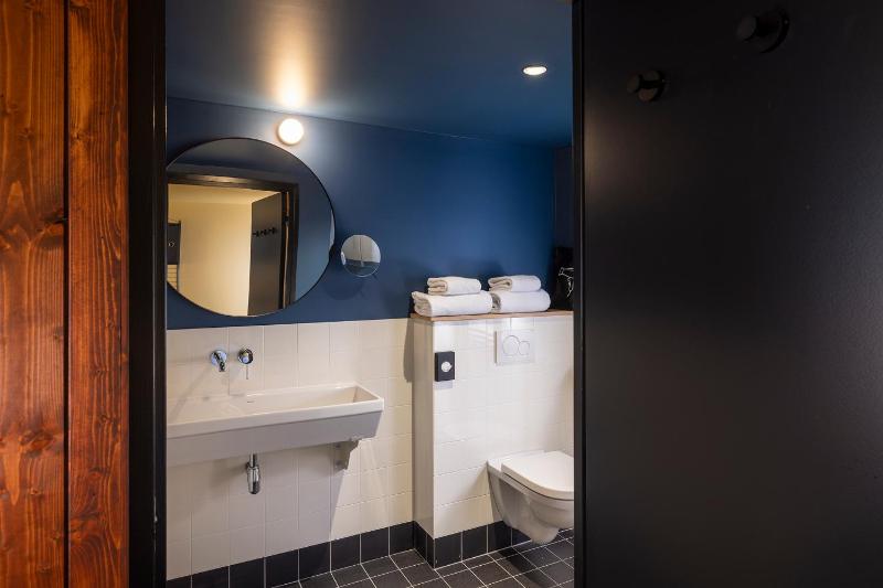 Comfort Queen Room - Non-Smoking image 4