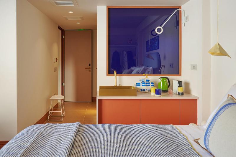 Deluxe Double or Twin Room with Garden View image 1