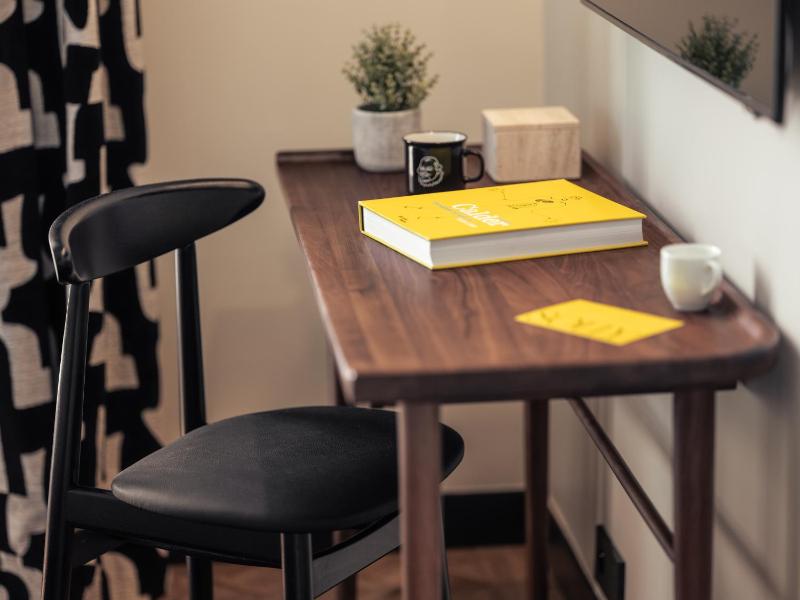 Comfort Double Room with Park View image 3