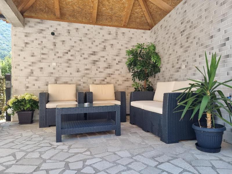 One-Bedroom Apartment image 4