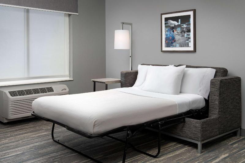 Queen Studio Suite with Two Queen Beds - Non-Smoking image 4