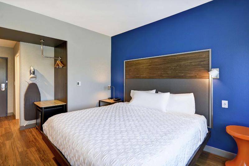 King Room image 1