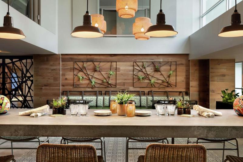 Hotel Alba Tampa Tapestry Collection By Hilton - image 32