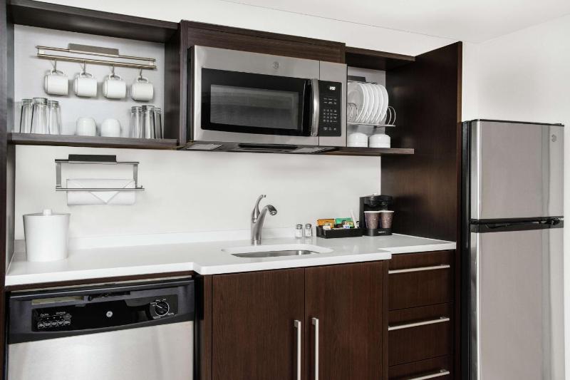 King Studio Suite - Non-Smoking image 4