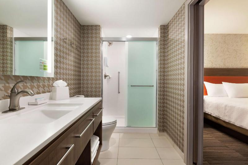 Home2 Suites by Hilton Portland Airport OR - image 26