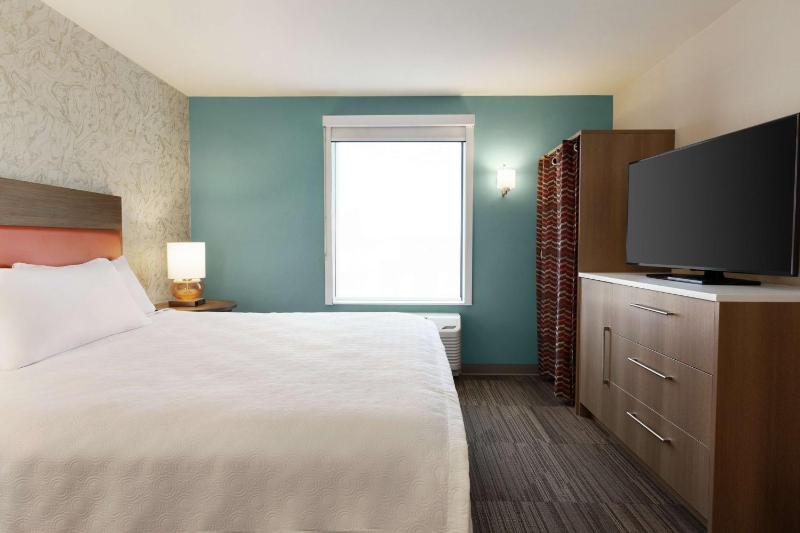One-Bedroom King Suite - Non-Smoking image 4