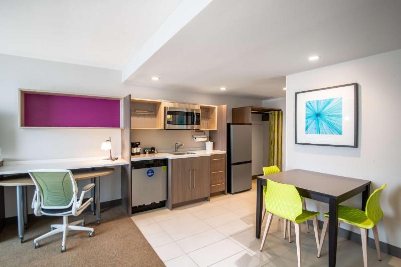 Home2 Suites by Hilton Phoenix Airport North - image 25