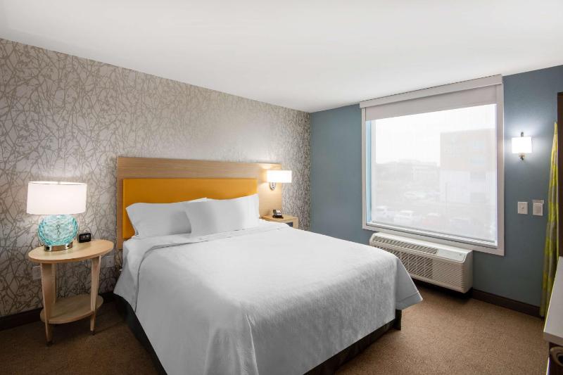 Home2 Suites by Hilton Phoenix Airport North - image 28