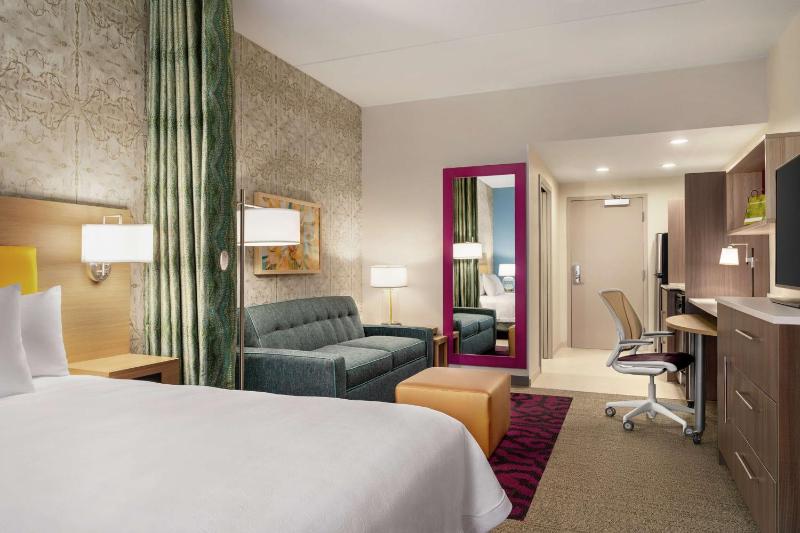 King Studio Suite - Non-Smoking image 3