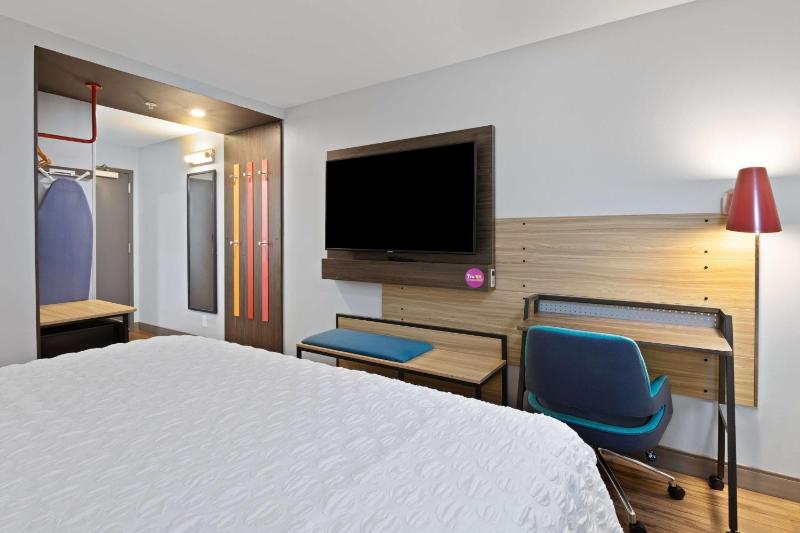 King Room image 1