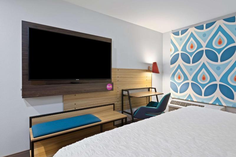 King Room image 4