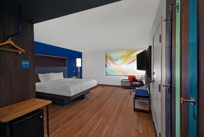 King Room image 1