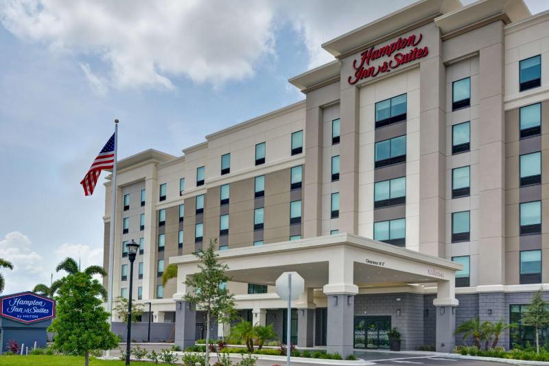 Hampton Inn & Suites Tampa Riverview Brandon - image 12