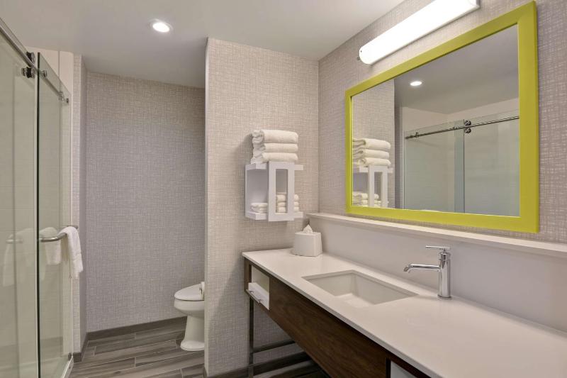 Hampton Inn & Suites Tampa Riverview Brandon - image 2