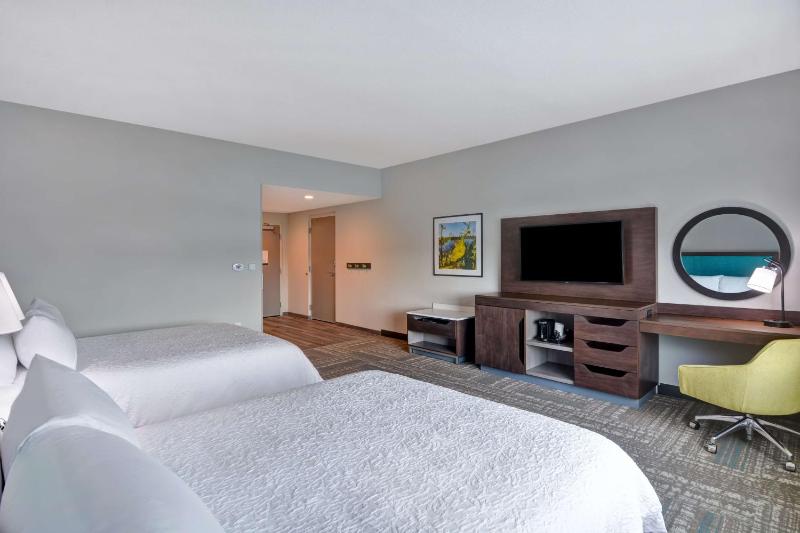 Hampton Inn & Suites Tampa Riverview Brandon - image 10