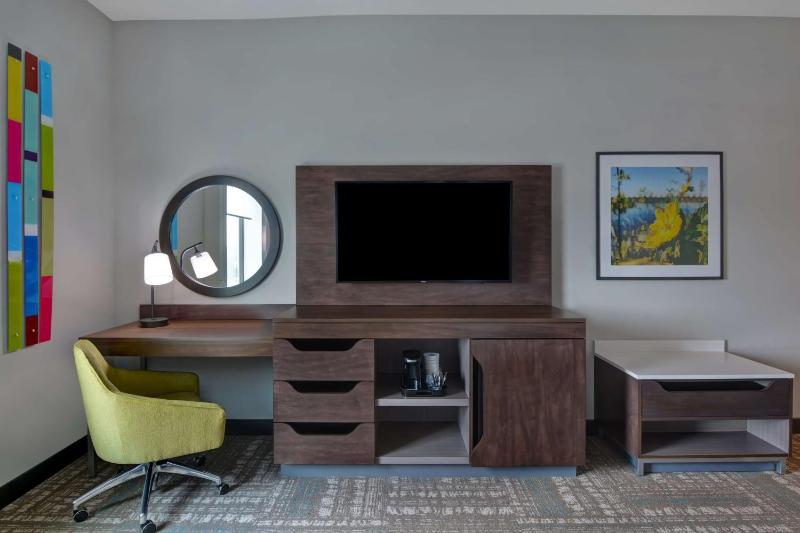 Hampton Inn & Suites Tampa Riverview Brandon - image 3