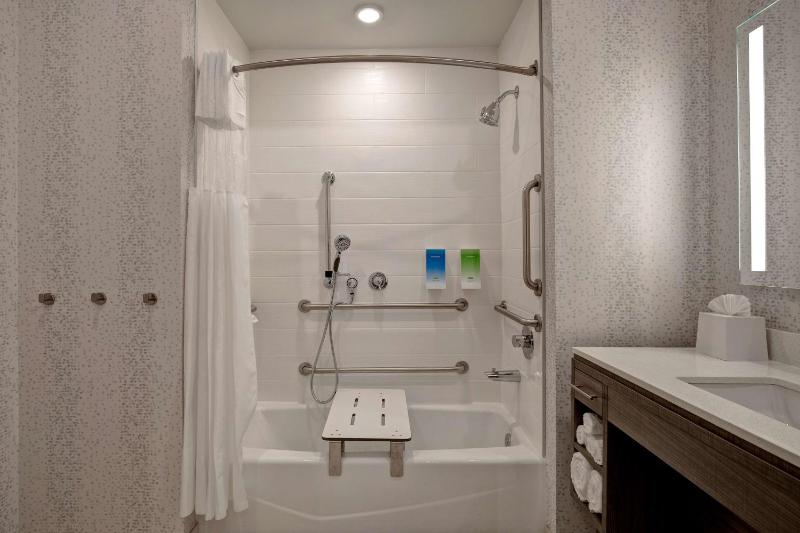 King Studio Suite - Mobility and Hearing Access/Non-Smoking image 2