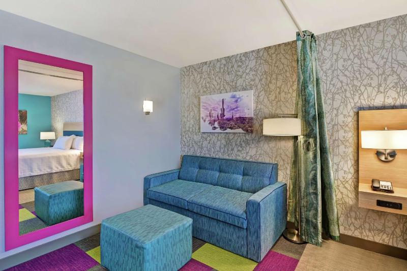 King Studio Suite - Non-Smoking image 4