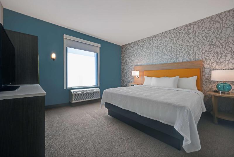 One-Bedroom King Suite - Non-Smoking image 1