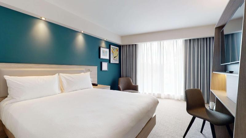 Queen Room image 3