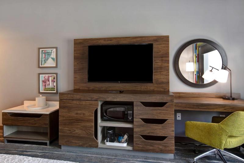 King Room image 3