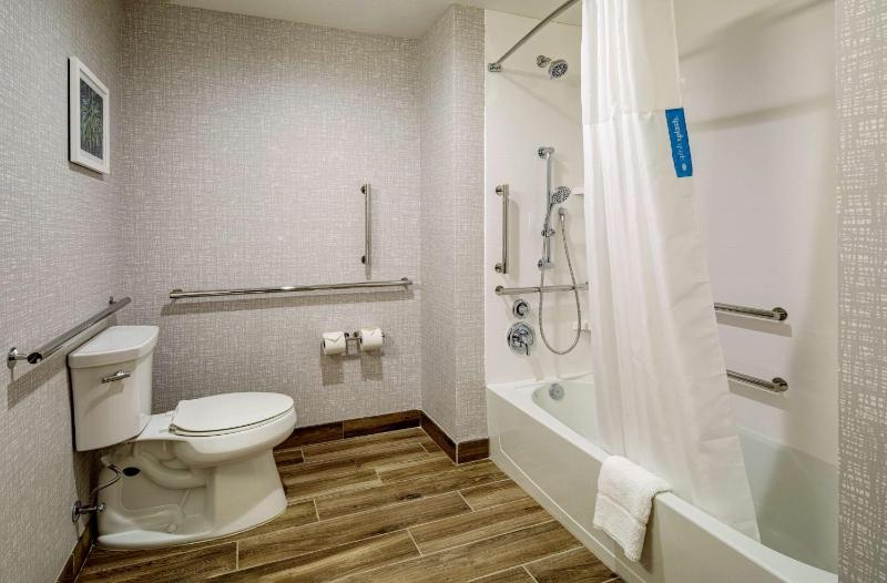 King Room - Mobility Access/Non-Smoking image 3