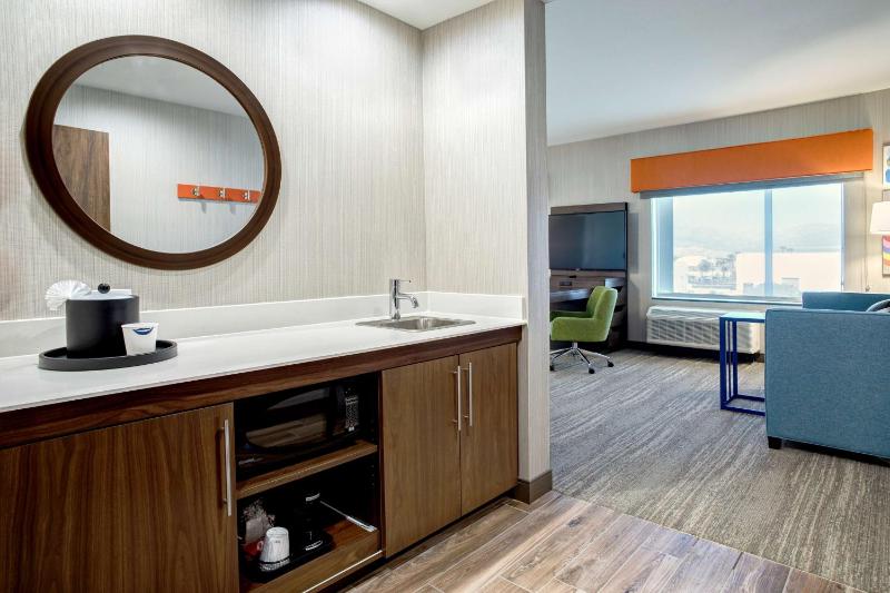 King Studio Suite - Non Smoking image 4