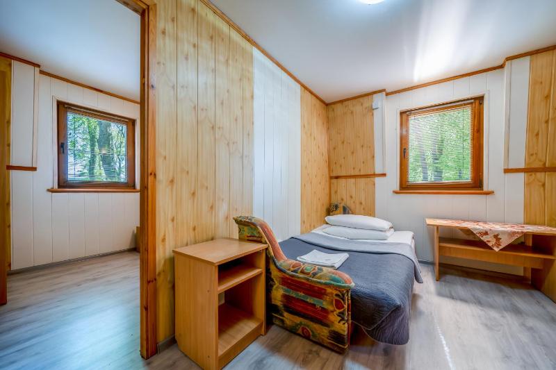 Triple Room with Private Bathroom image 3