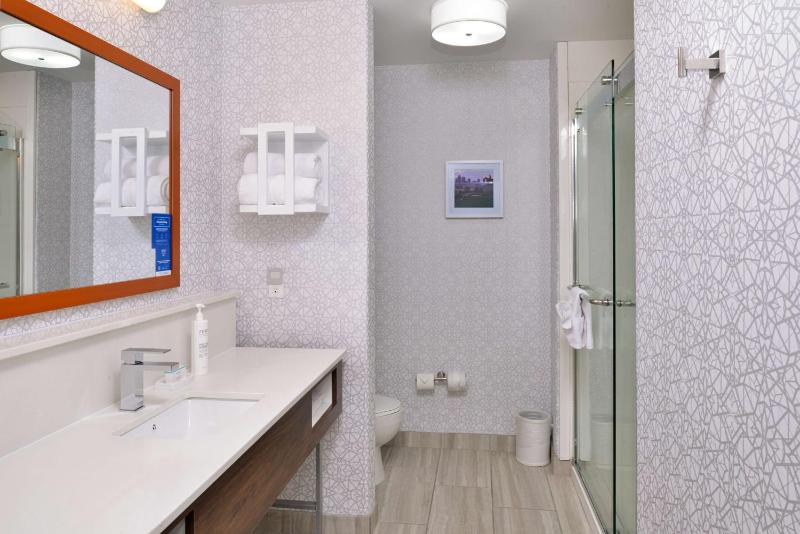 King Room image 2