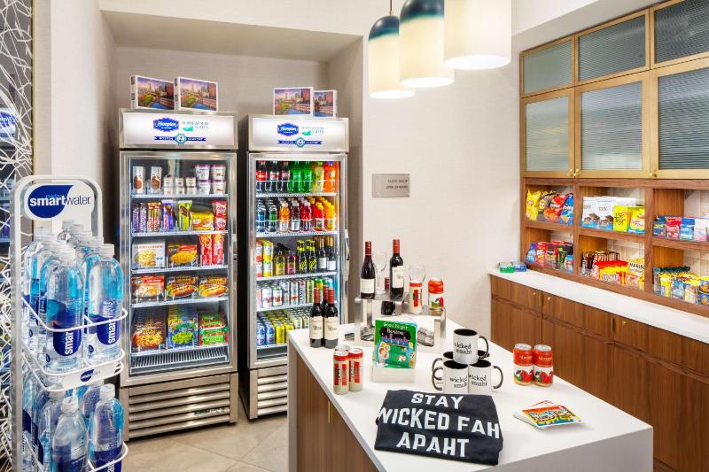 Homewood Suites by Hilton Boston Seaport District - image 2