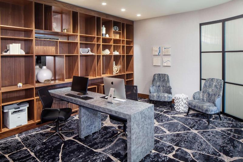 Homewood Suites by Hilton Boston Seaport District - image 6