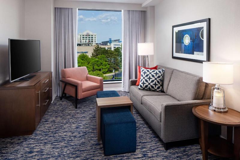 Homewood Suites by Hilton Boston Seaport District - image 13