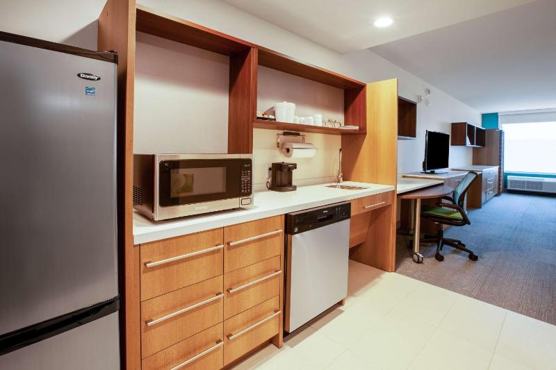 Studio Suite with Two Queen Beds - Hearing Access/Non-Smoking image 2