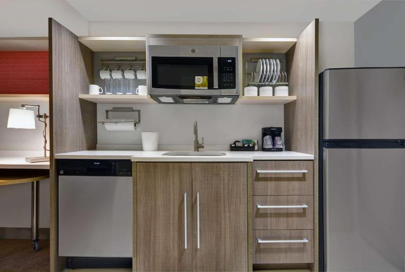 King Studio Suite - Non-Smoking image 3