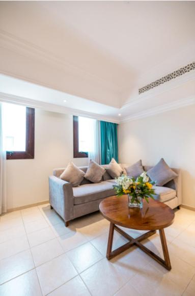 One-Bedroom  image 4