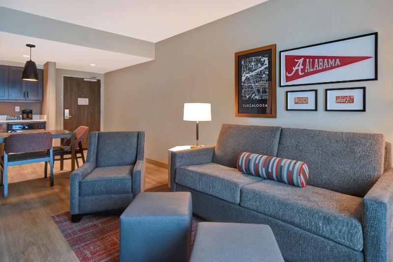 One-Bedroom Queen Suite with Two Queen Beds - Non-Smoking image 4