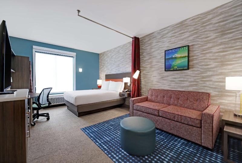 Queen Studio Suite - Non-Smoking image 4