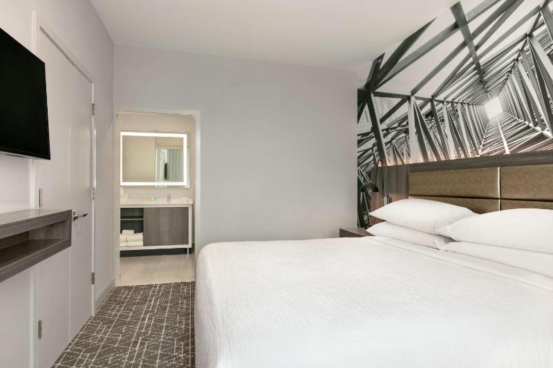 Embassy Suites by Hilton Atlanta Midtown - image 6