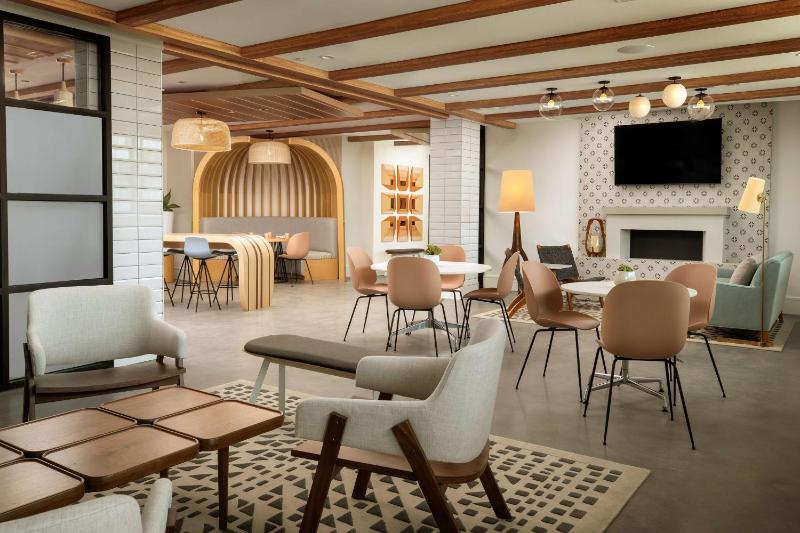 The Monsaraz San Diego Tapestry Collection by Hilton - image 8