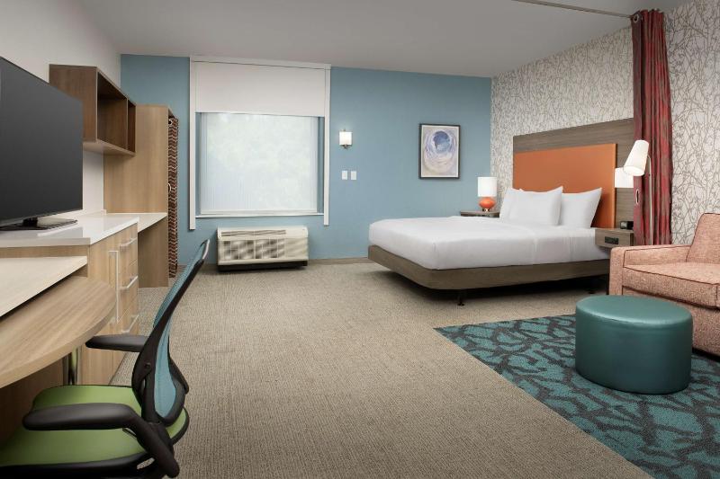 King Studio Suite - Mobility Access/Non-Smoking image 4