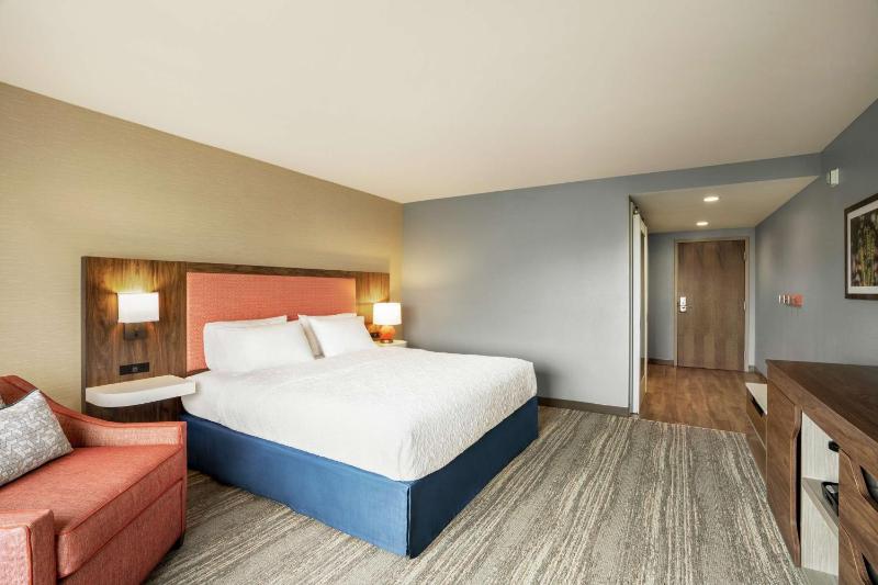 King Room - Hearing Access/Non-Smoking image 4