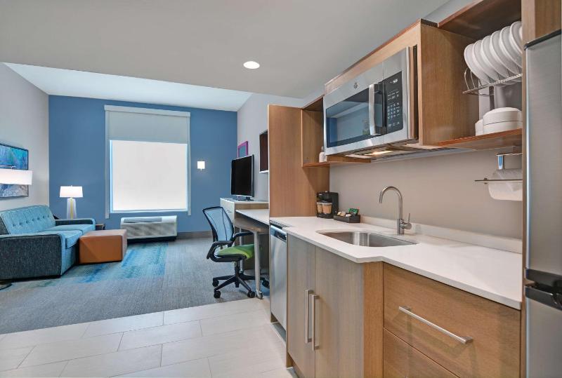 One-Bedroom King Suite - Non-Smoking image 4
