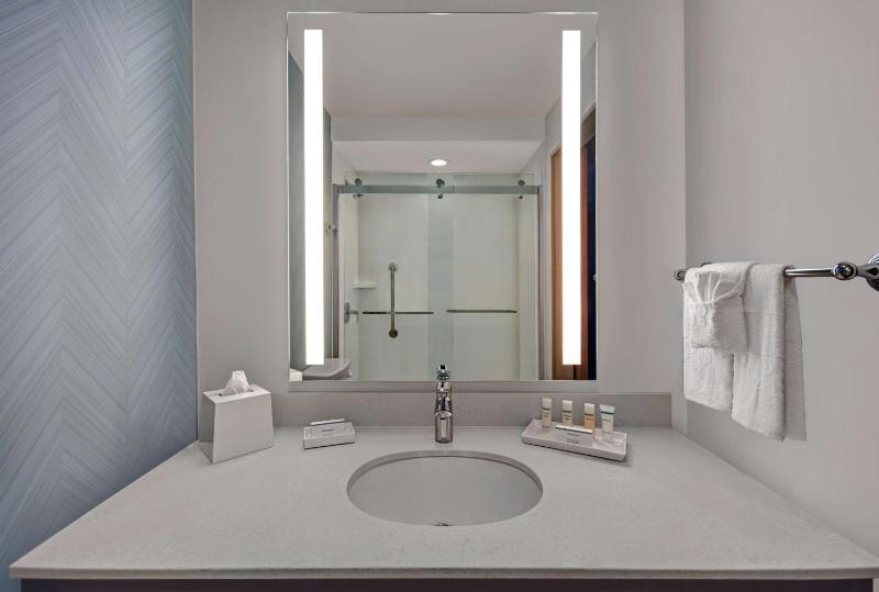 King Room image 2
