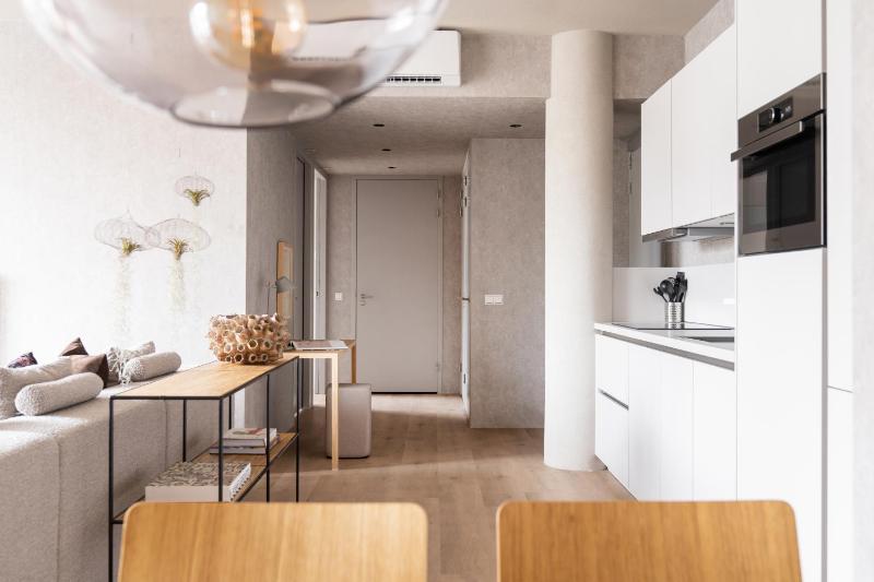 348 Suites Short Stay - image 7