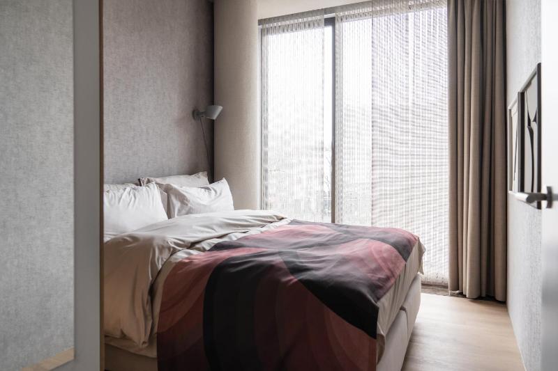 348 Suites Short Stay - image 12
