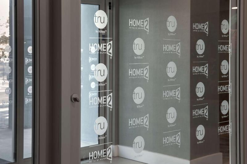 Home2 Suites by Hilton Miami Airport South Blue Lagoon - image 6