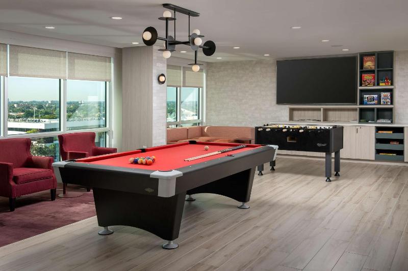 Tru by Hilton Miami Airport South Blue Lagoon - image 9