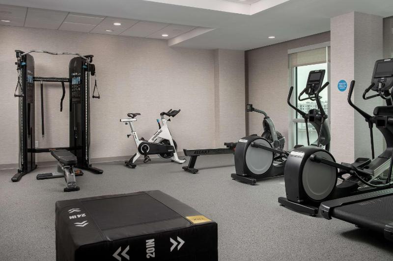 Tru by Hilton Miami Airport South Blue Lagoon - image 8