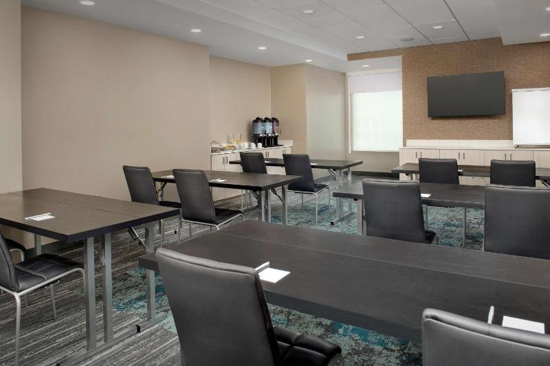 Tru by Hilton Miami Airport South Blue Lagoon - image 15